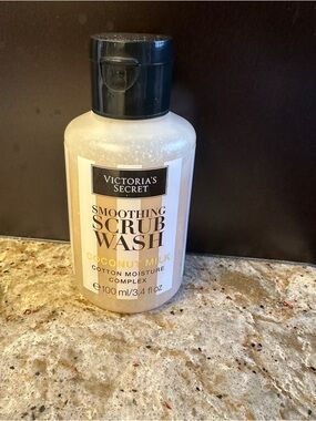 Victoria's Secret Smoothing Scrub Wash in the Coconut Milk scent